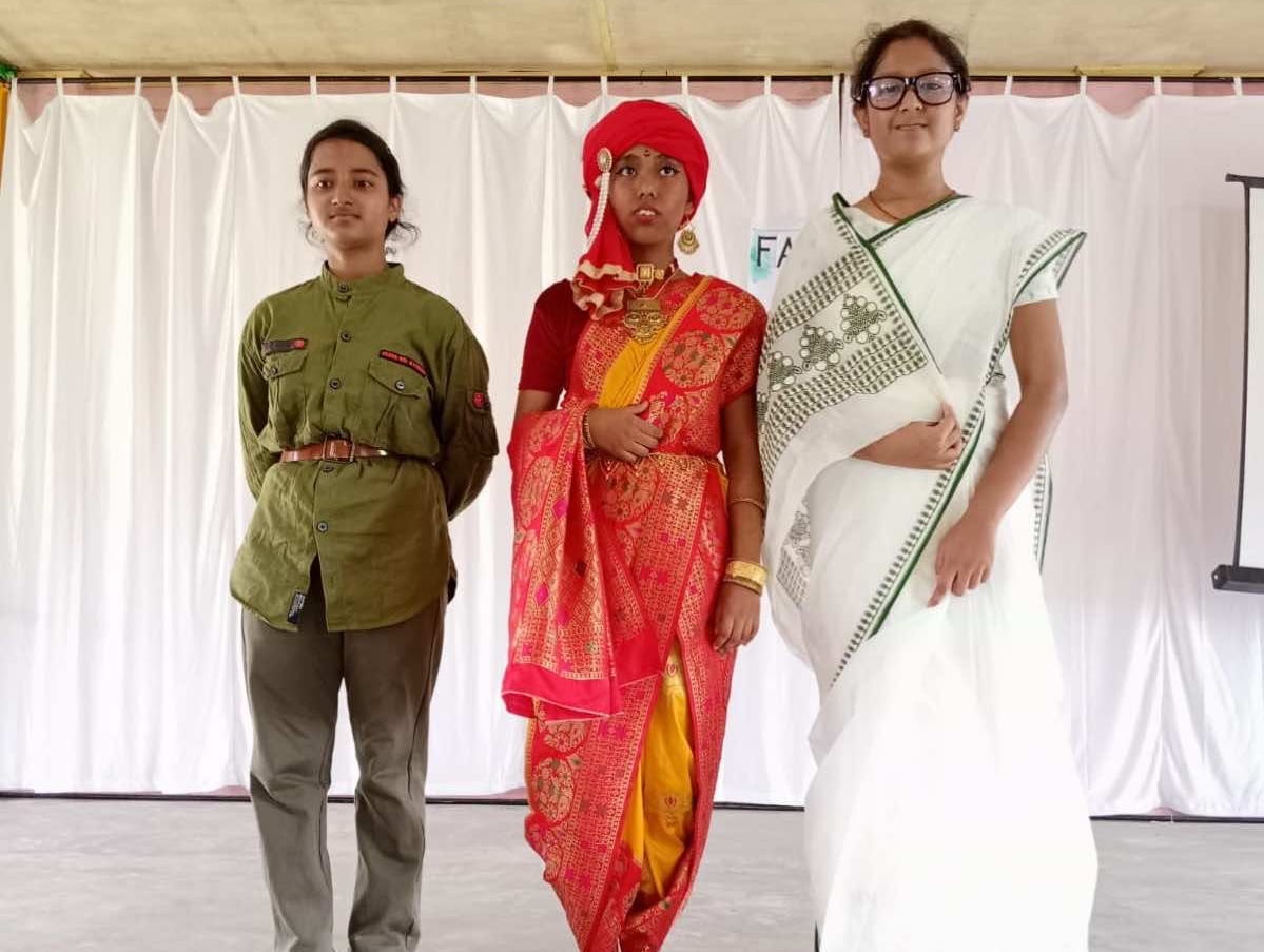 Rani Sita Girls And Women Fancy Dress Costume | Ramlila Dussehra Ramayana  Mythology at Rs 479.00 | kids Fancy Dress | ID: 26134154348